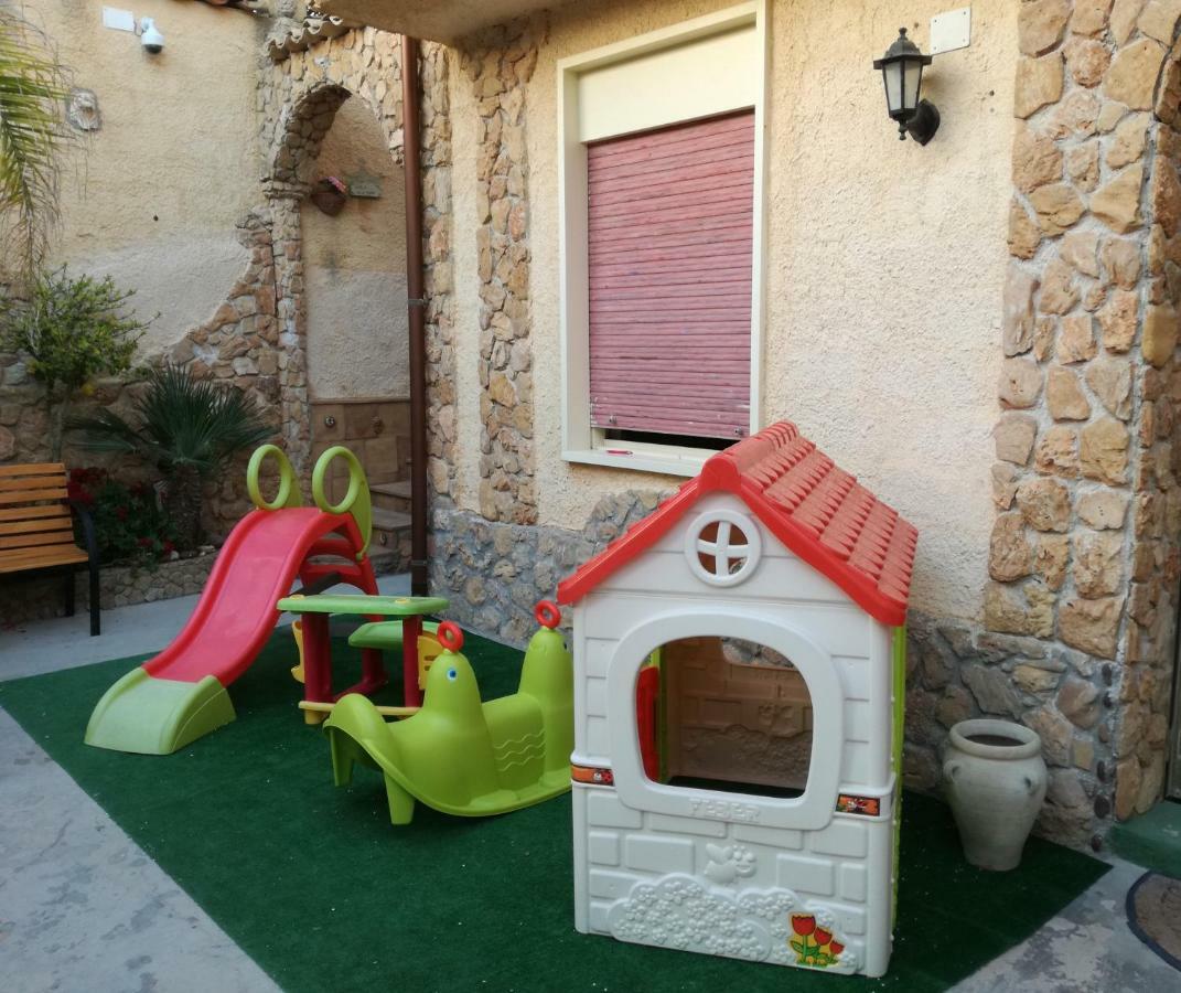 트레 폰타네 Casa Vacanze Mediterraneo 빌라 외부 사진